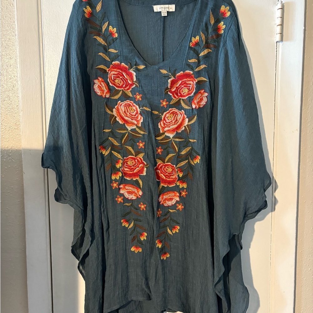 Umgee Blue Gray Asymmetrical Embellished Tunic